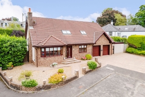 Carnalea Court, Galston